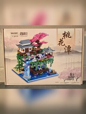 SHANGJI Peach Blossom Pagoda Mini Bricks Building Set